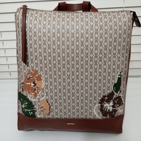 Fossil Elina Convertible Backpack NEW - Picture 1 of 11